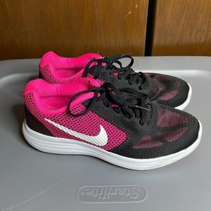 Womans Nike Shoes